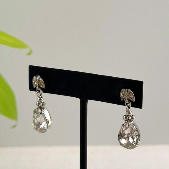 Art Deco Style Tear Drop Clear Rhinestone Earrings With Leaf Accents For Pierced - Picture 3 of 9